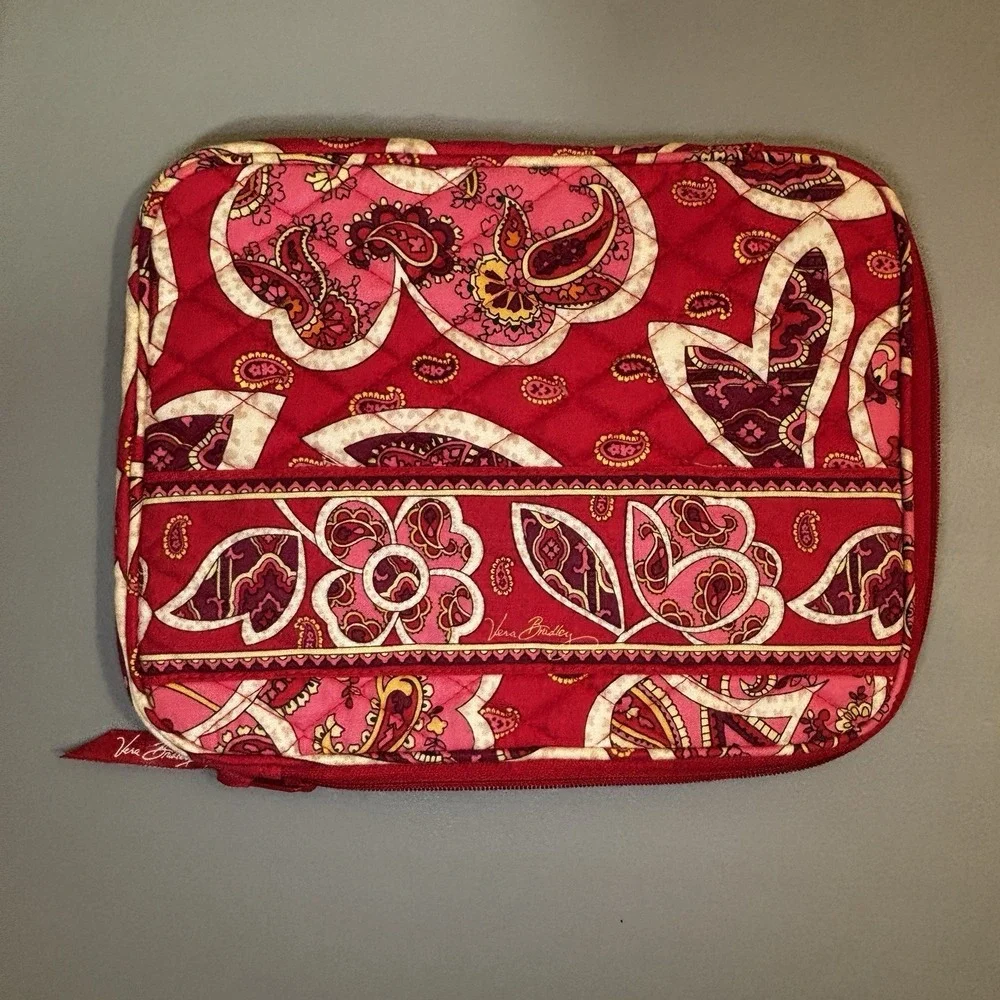 Vera‎ Bradley Loves Me Red Quilted iPad case Ereader sleeve 10 1/2